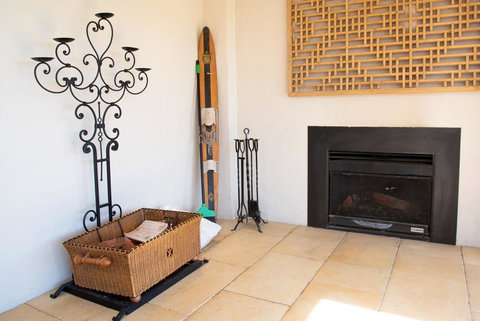 Belmont - Accommodation Main Beach 16