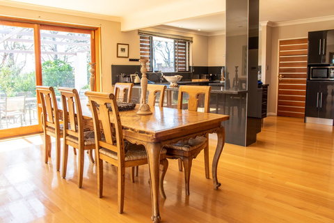 Belmont - Accommodation Main Beach 15