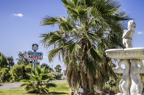 Allonville Gardens Motel - Accommodation Main Beach 0