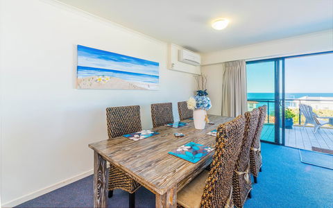 The Cove Yamba - Accommodation Main Beach 21