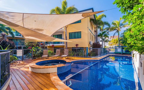 The Cove Yamba - Accommodation Main Beach 28