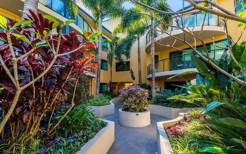 The Cove Yamba - Accommodation Main Beach 29