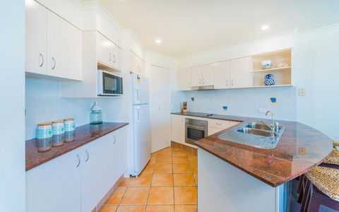 The Cove Yamba - Accommodation Main Beach 18