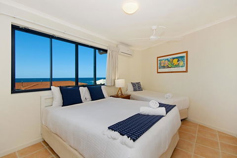 The Cove Yamba - Accommodation Main Beach 6