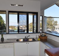 The Boat House - Accommodation Main Beach