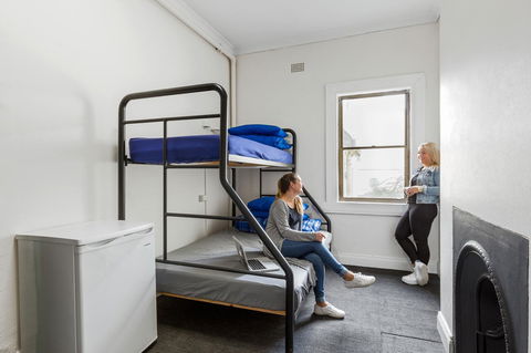 Ady's Place Backpackers, Sydney - Accommodation Main Beach 1