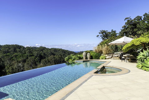 The Outlook Cabana - Accommodation Main Beach 14