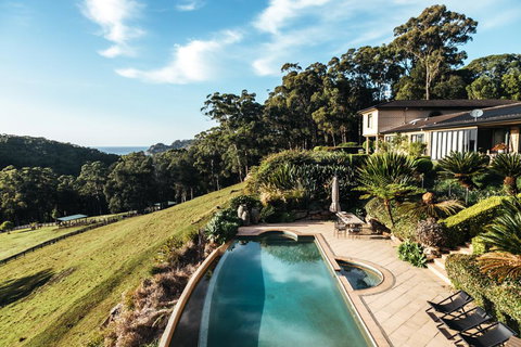 The Outlook Cabana - Accommodation Main Beach 1