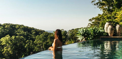 The Outlook Cabana - Accommodation Main Beach 2