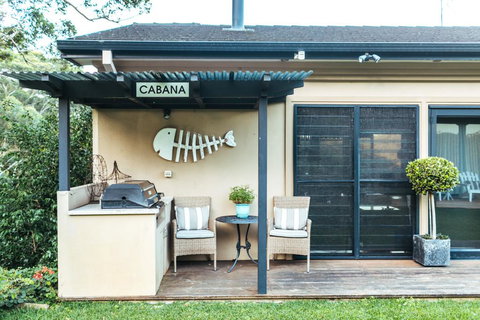 The Outlook Cabana - Accommodation Main Beach 5