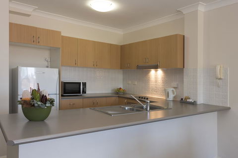 Leisure Inn Spires - Accommodation Main Beach 12