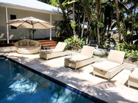 Cove Studios - Accommodation Main Beach 23