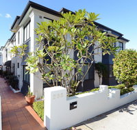 Avoca Lodge - Accommodation Main Beach