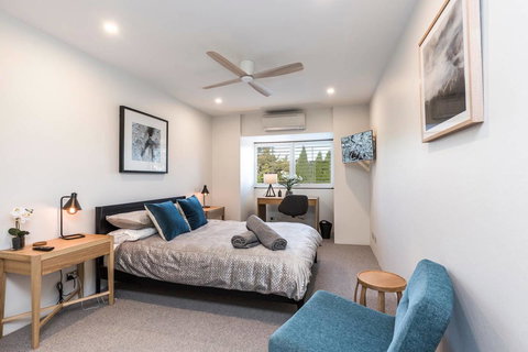 Nobbs Â· Executive 2 Storey Sydney Apartment With Pool - Accommodation Main Beach 5