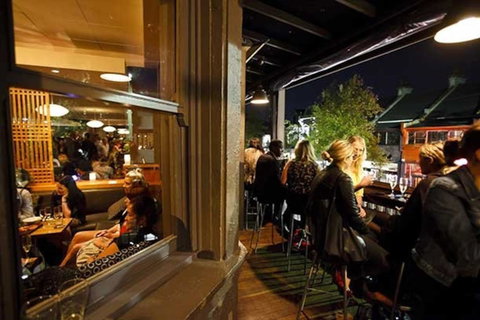 Nobbs Â· Executive 2 Storey Sydney Apartment With Pool - Accommodation Main Beach 19