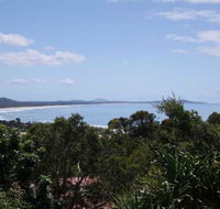 Coastwatch 26 Comara Terrace - Accommodation Main Beach