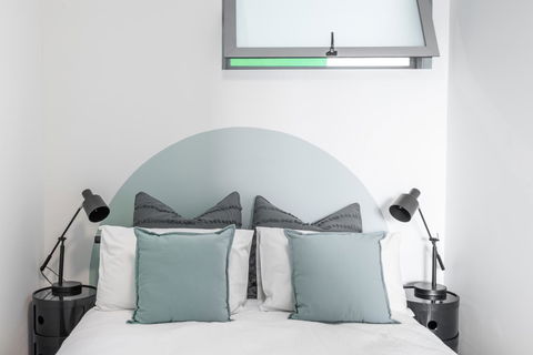Large Light Luxe 3BDR 2BA Free Parking - Walk To Sydney Uni And RPA - Accommodation Main Beach 10