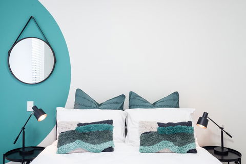 Large Light Luxe 3BDR 2BA Free Parking - Walk To Sydney Uni And RPA - Accommodation Main Beach 9