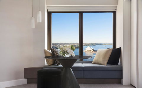 Four Seasons Hotel Sydney - Accommodation Main Beach 3