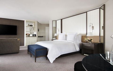 Four Seasons Hotel Sydney - Accommodation Main Beach 2