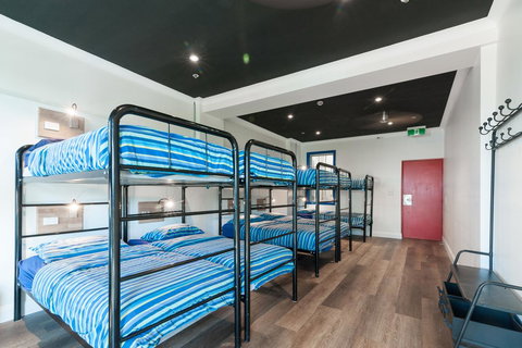 Mad Monkey Hostel Coogee Beach - Accommodation Main Beach 30