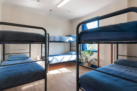 Mad Monkey Hostel Coogee Beach - Accommodation Main Beach 24