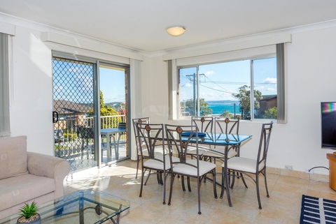 Ronald Avenue 1/65 - Shoal Bay - Accommodation Main Beach 2
