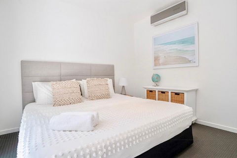 Hastings By The Sea - Accommodation Main Beach 4