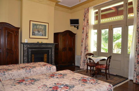 Avonmore On The Park Boutique Hotel - Accommodation Main Beach 1