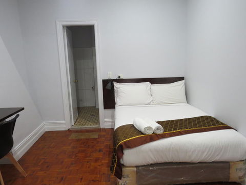 Newtown Cozy Stays - Accommodation Main Beach 37
