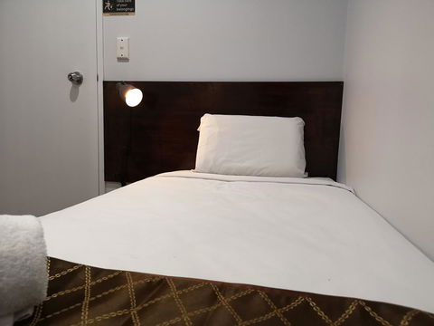Newtown Cozy Stays - Accommodation Main Beach 27