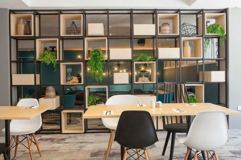 Metro Aspire Hotel Sydney - Accommodation Main Beach 3