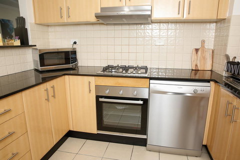 Liv Apartments Haymarket - Accommodation Main Beach 26