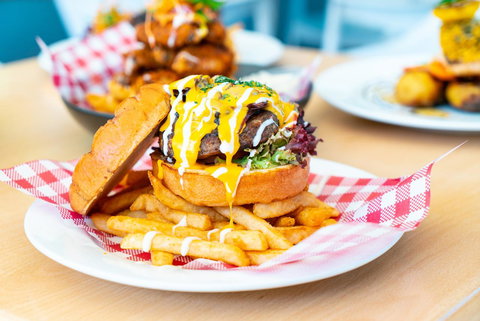 Horse And Jockey Hotel Homebush - Accommodation Main Beach 29