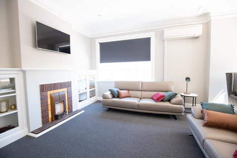 Horse And Jockey Hotel Homebush - Accommodation Main Beach 15