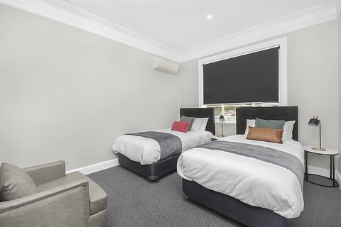 Horse And Jockey Hotel Homebush - Accommodation Main Beach 19
