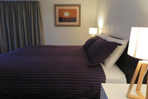 Summerhill Motor Inn - Accommodation Main Beach 0