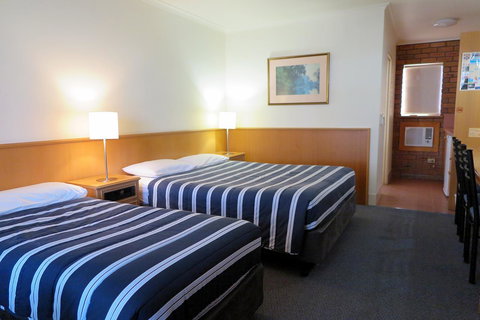 Summerhill Motor Inn - Accommodation Main Beach 15