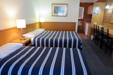 Summerhill Motor Inn - Accommodation Main Beach 37