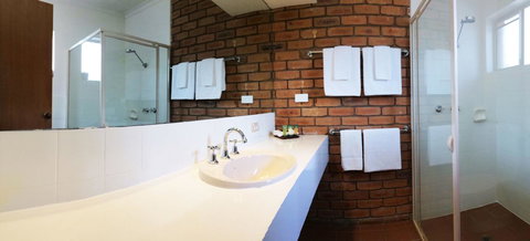 Summerhill Motor Inn - Accommodation Main Beach 7