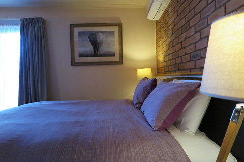 Summerhill Motor Inn - Accommodation Main Beach 9