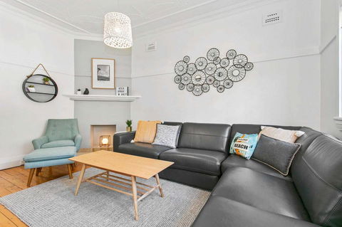 Seaspray - Manly Beach Apartment Close To The Sand - Accommodation Main Beach 0
