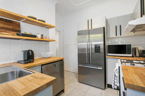 Seaspray - Manly Beach Apartment Close To The Sand - Accommodation Main Beach 7