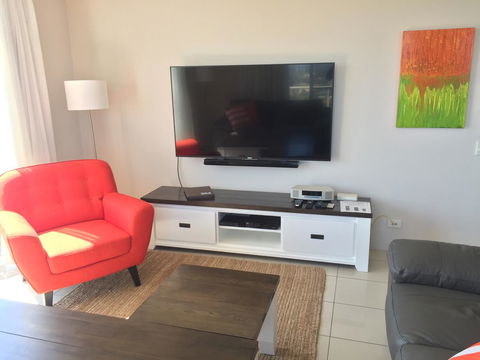 Grandview Apartments - Accommodation Main Beach 6