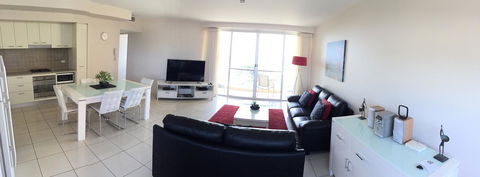 Grandview Apartments - Accommodation Main Beach 34