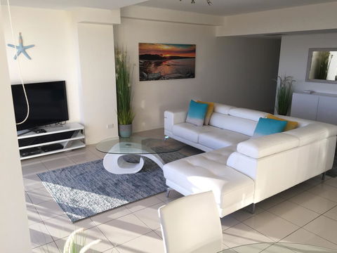 Grandview Apartments - Accommodation Main Beach 28