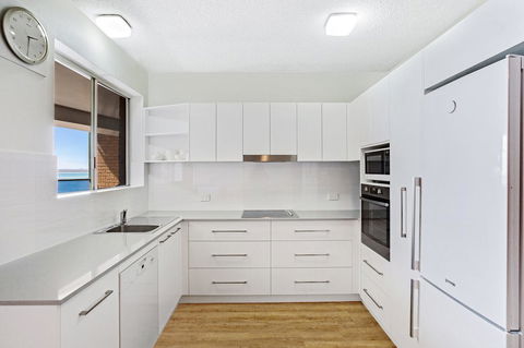 Victoria Parade, Kiah, Unit 10, 53 - Accommodation Main Beach 5