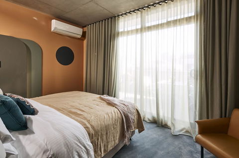 The Collectionist Newtown - Accommodation Main Beach 41