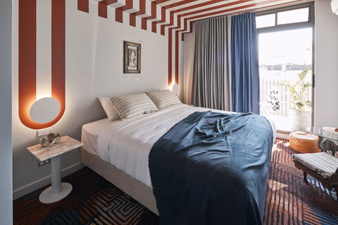 The Collectionist Newtown - Accommodation Main Beach 39