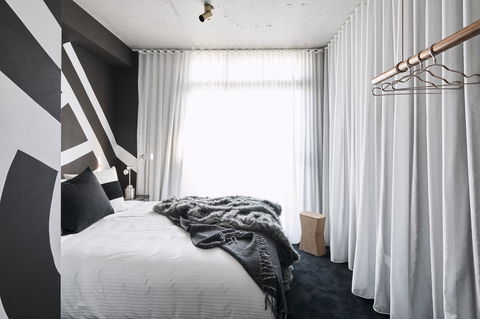 The Collectionist Newtown - Accommodation Main Beach 43